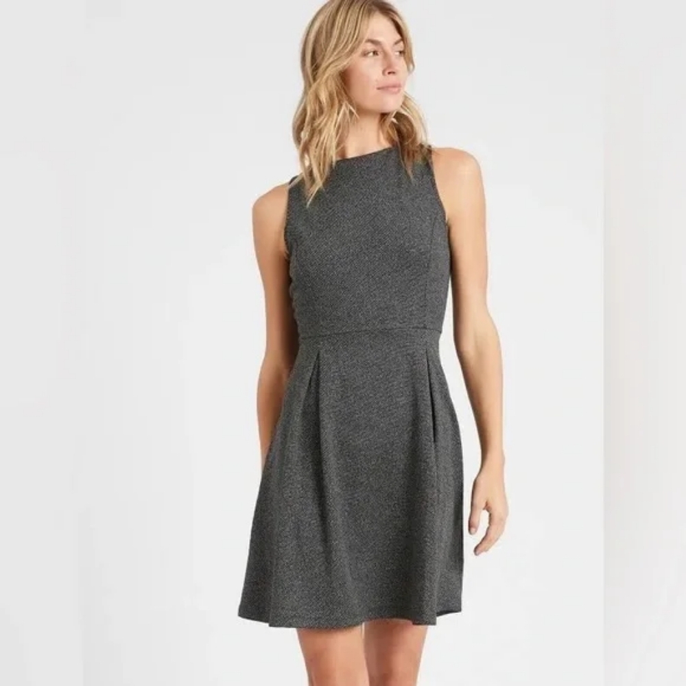 Banana Republic Black Fit & Flare Dress | Tweed Texture | Sleeveless | Size 2 |